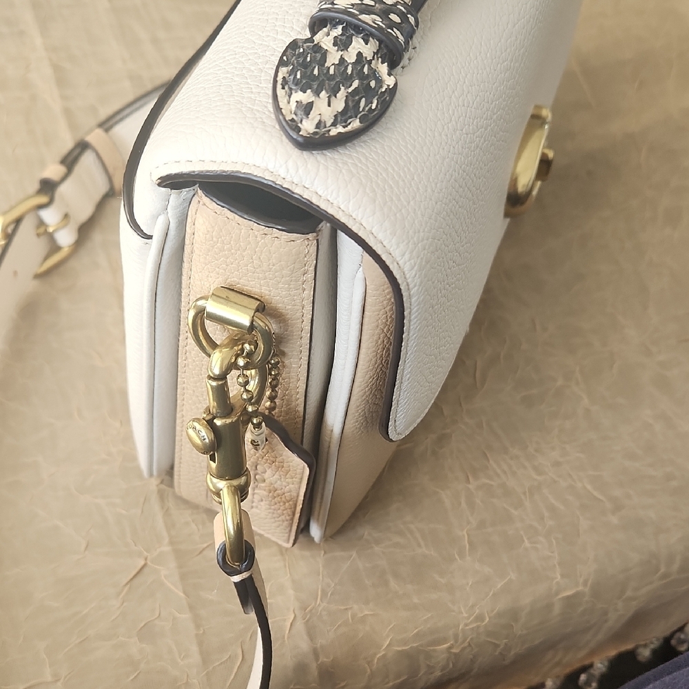 Cassie Crossbody Colorblock With Snakeskin Detail - Picture 3 of 8
